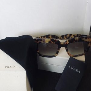 Prada SPR28P Tortoise